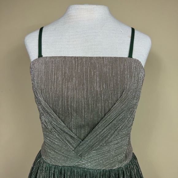 NWOT Dress The Population ‘Nadine’ Strapless Dress in Gold/Green Size Small - Picture 6 of 13
